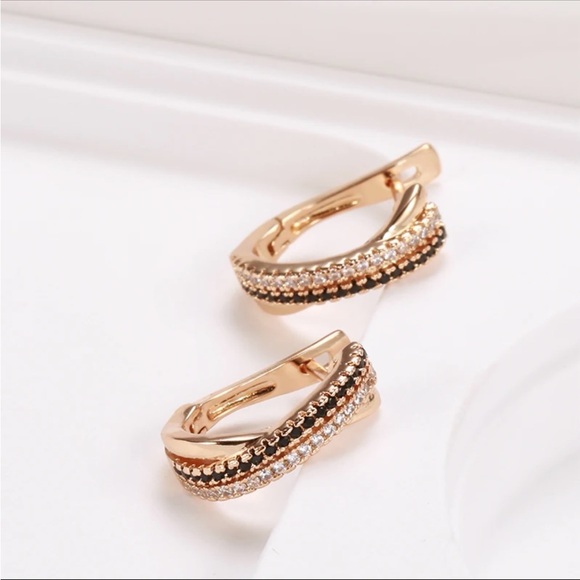 🌟Luxury Bling Black White Zircon 585 Rose Gold Color Earrings - Picture 2 of 4